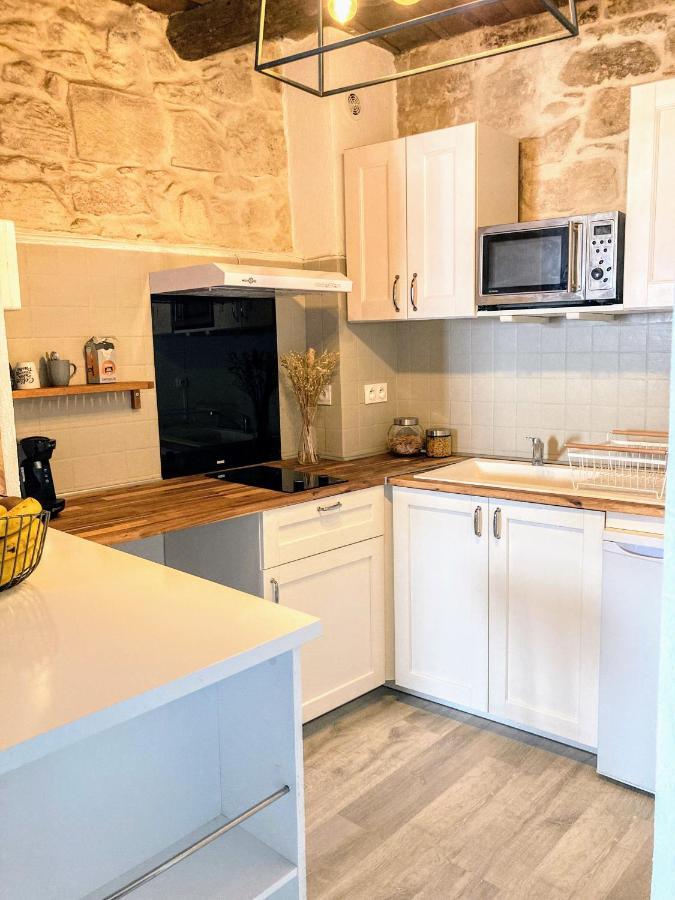 סן-ז'יל Immeuble 3 Apparts Centre Historique St Gilles Maisoncarreeconciergerie מראה חיצוני תמונה