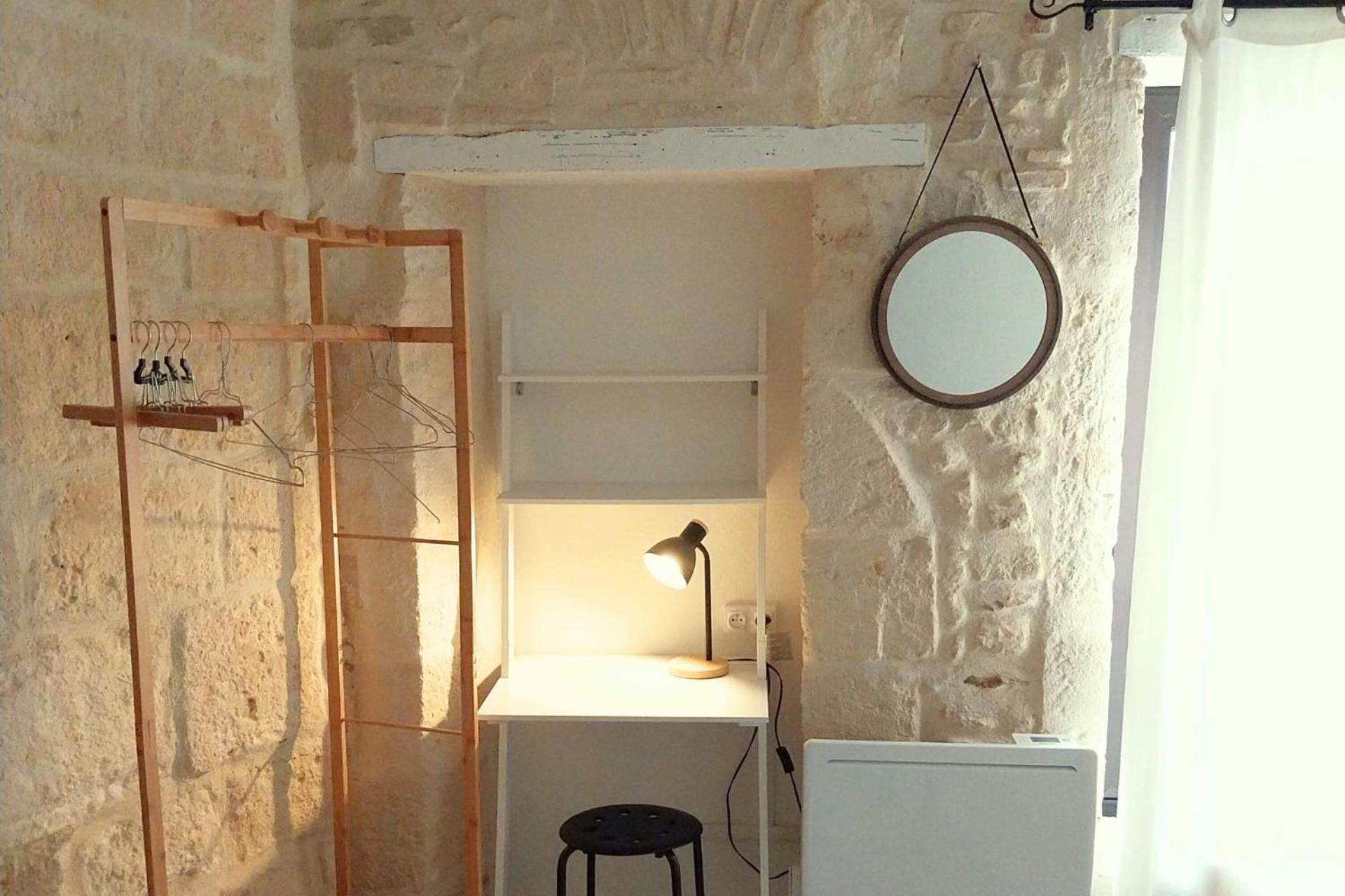 סן-ז'יל Immeuble 3 Apparts Centre Historique St Gilles Maisoncarreeconciergerie מראה חיצוני תמונה