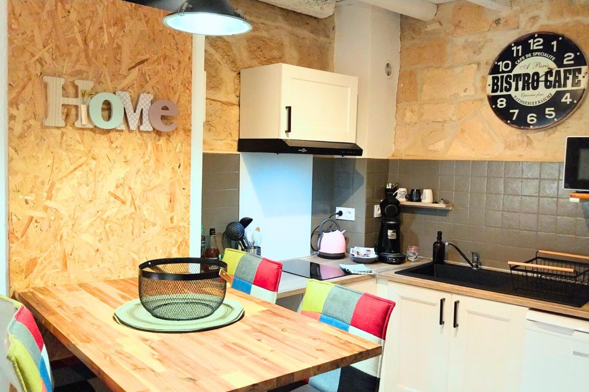 סן-ז'יל Immeuble 3 Apparts Centre Historique St Gilles Maisoncarreeconciergerie מראה חיצוני תמונה